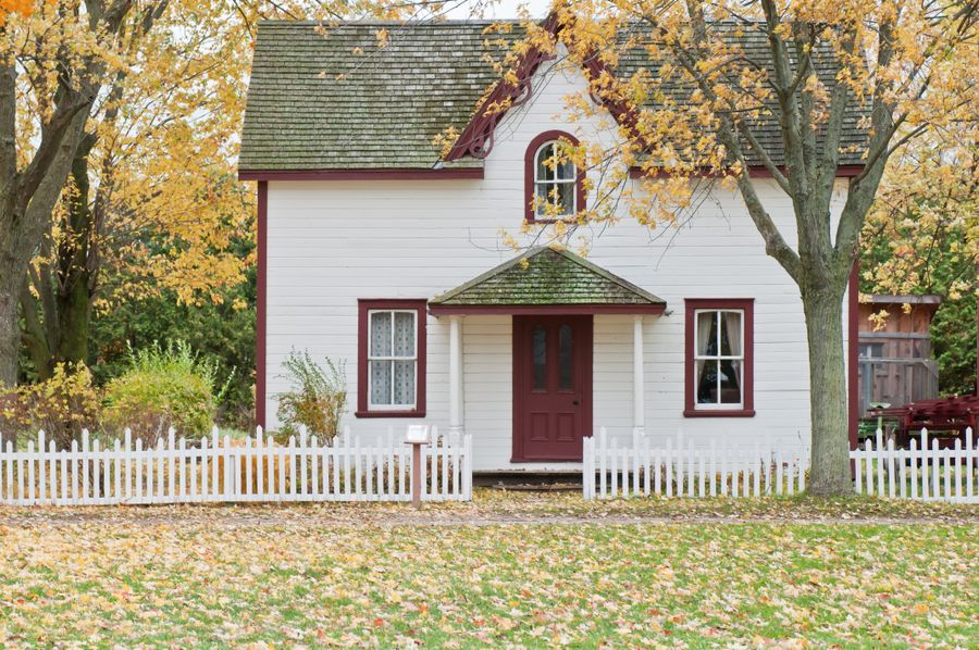 Picket fence installation